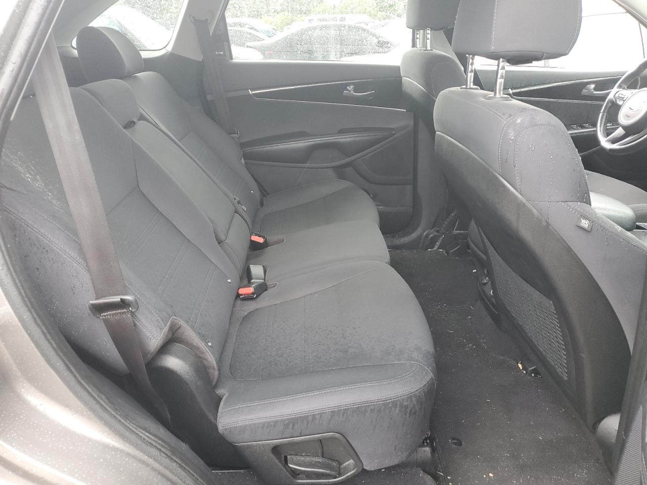 2018 KIA Sorento VIN 5XYPGDA31JG414104 Copart auction photo, vandalism / all over damage thumbnail 11