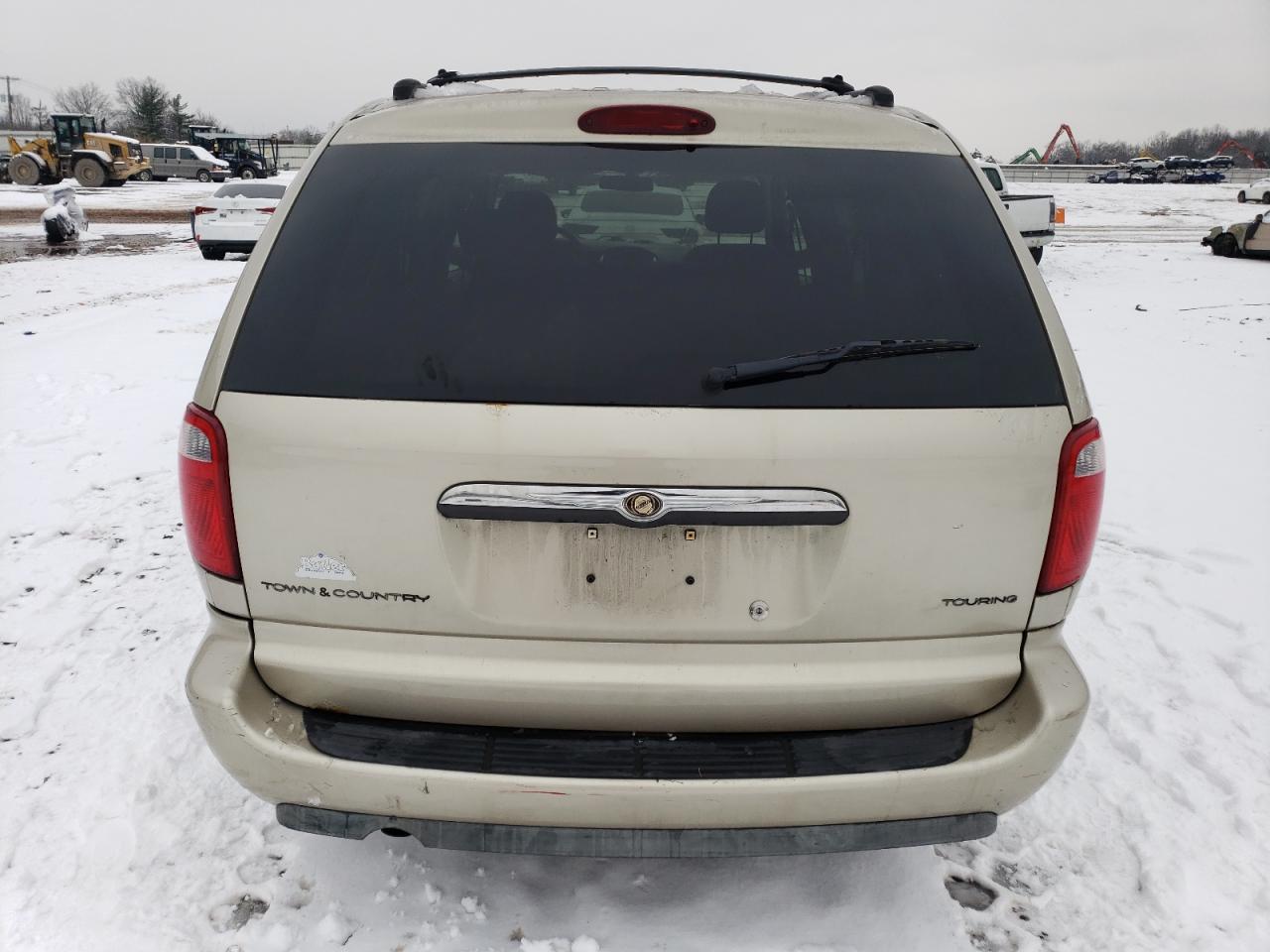 2006 Chrysler Town & Country VIN 2A8GP54L96R647144 Copart auction photo, front end / side damage thumbnail 6