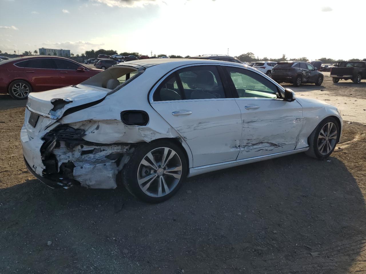 2015 Mercedes-Benz C-klasse VIN 55SWF4JB3FU086509 Copart auction photo, all over damage thumbnail 3