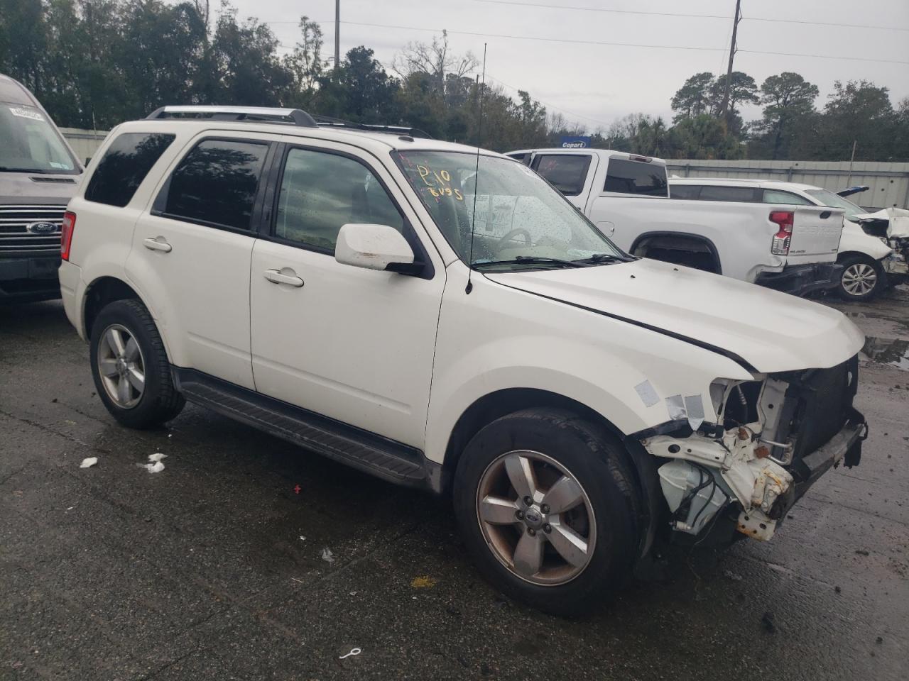2011 Ford Escape VIN 1FMCU0EG2BKC47840 Copart auction photo, front end damage thumbnail 4