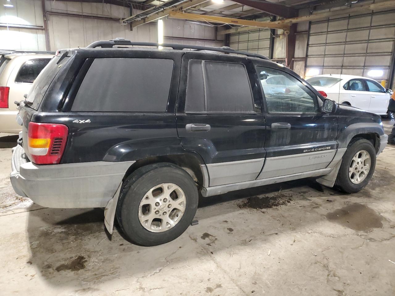 2000 Jeep Grand Cherokee VIN 1J4GW48SXYC100170 Copart auction photo, front end / minor dent/scratches damage thumbnail 3