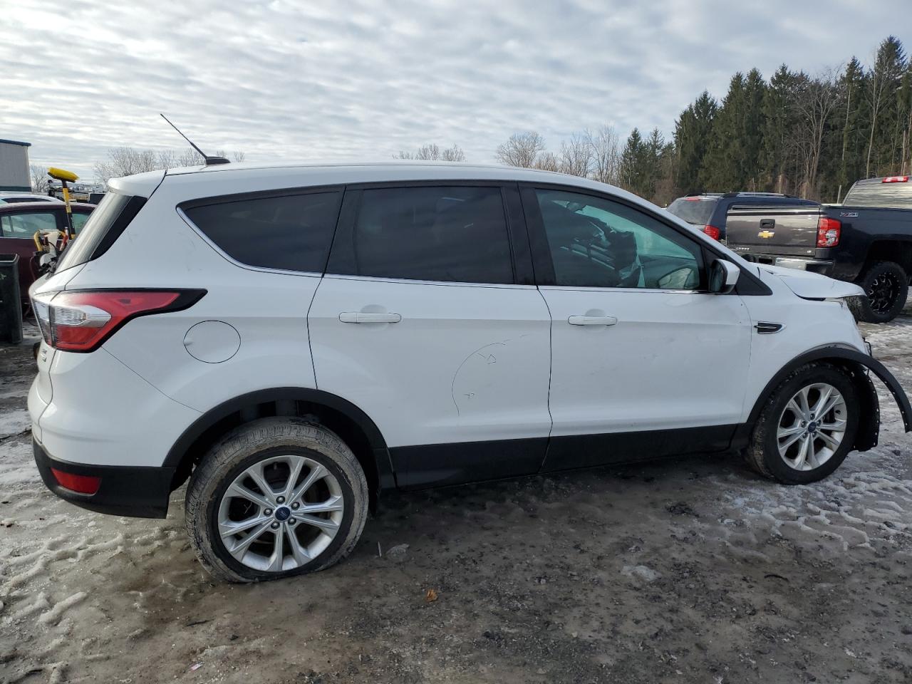 2017 Ford Escape VIN 1FMCU9G97HUC90067 Copart auction photo, front end damage thumbnail 3