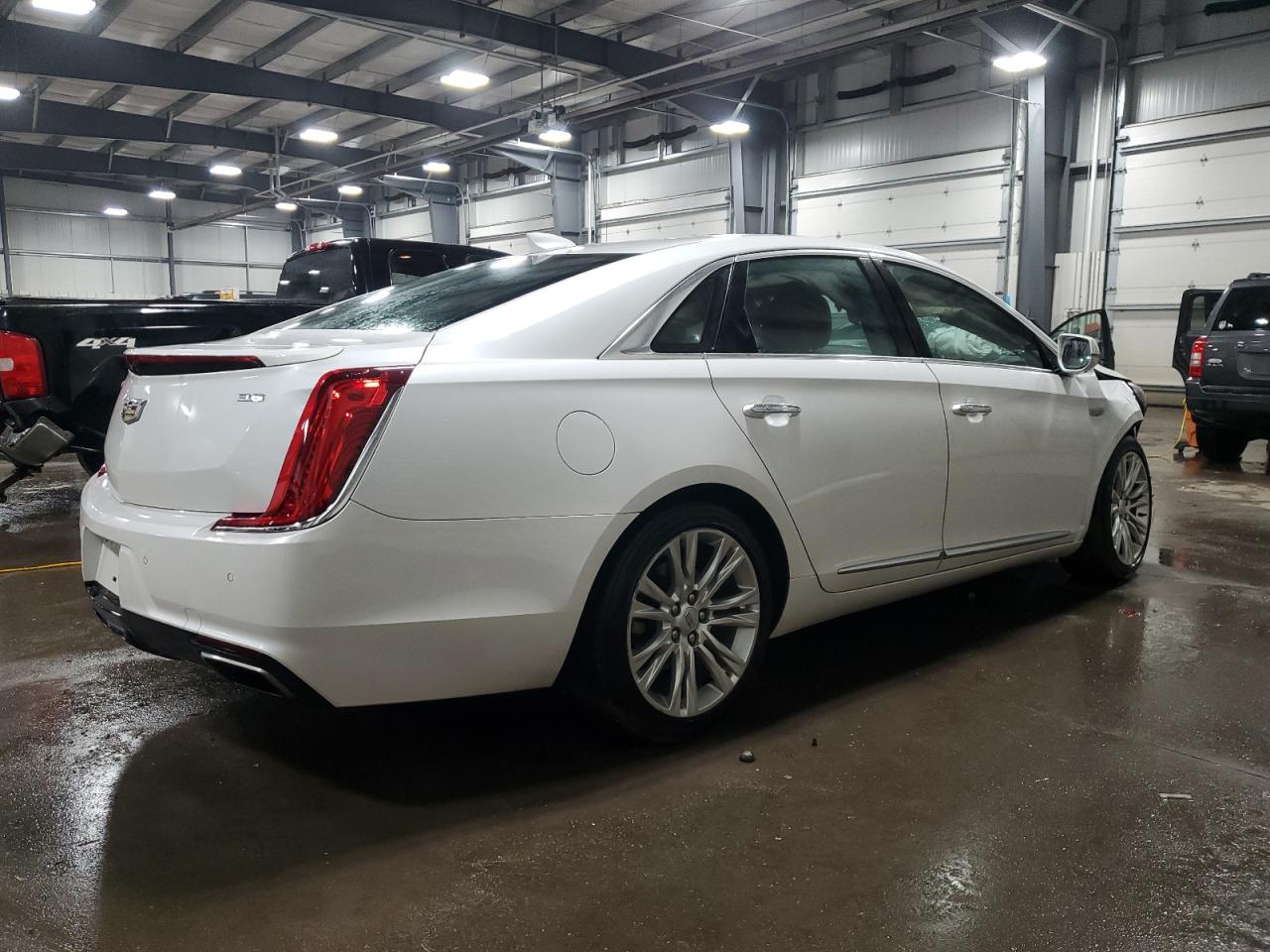 2018 Cadillac XTS VIN 2G61N5S35J9122938 Copart auction photo, front end damage thumbnail 3
