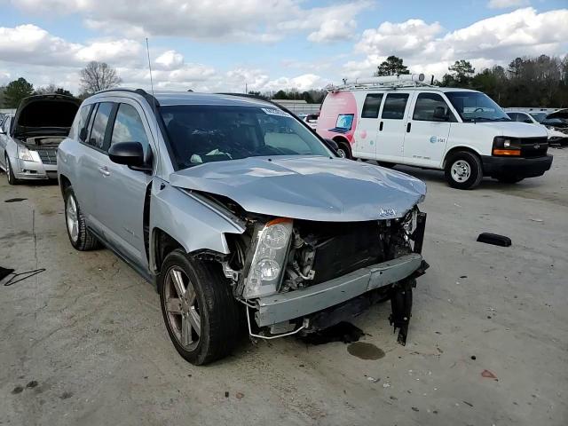 2011 Jeep Compass VIN 1J4NT5FB7BD139762 Copart auction photo, front end / minor dent/scratches damage thumbnail 11