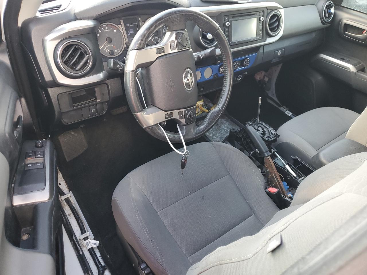 2019 Toyota Tacoma VIN 5TFRZ5CN2KX073608 Copart auction photo, water/flood damage thumbnail 8