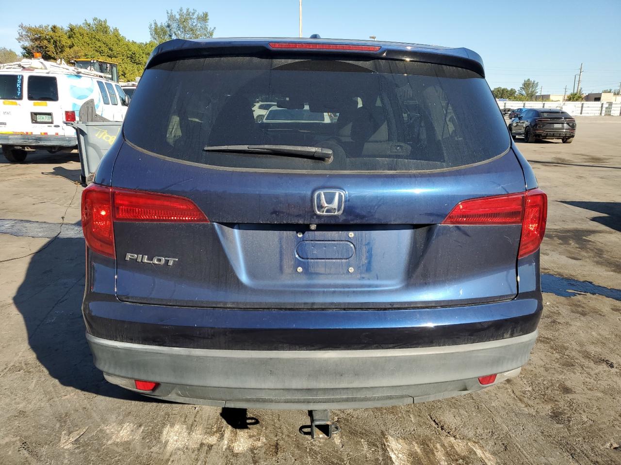 2018 Honda Pilot VIN 5FNYF5H6XJB010514 Copart auction photo, front end damage thumbnail 6