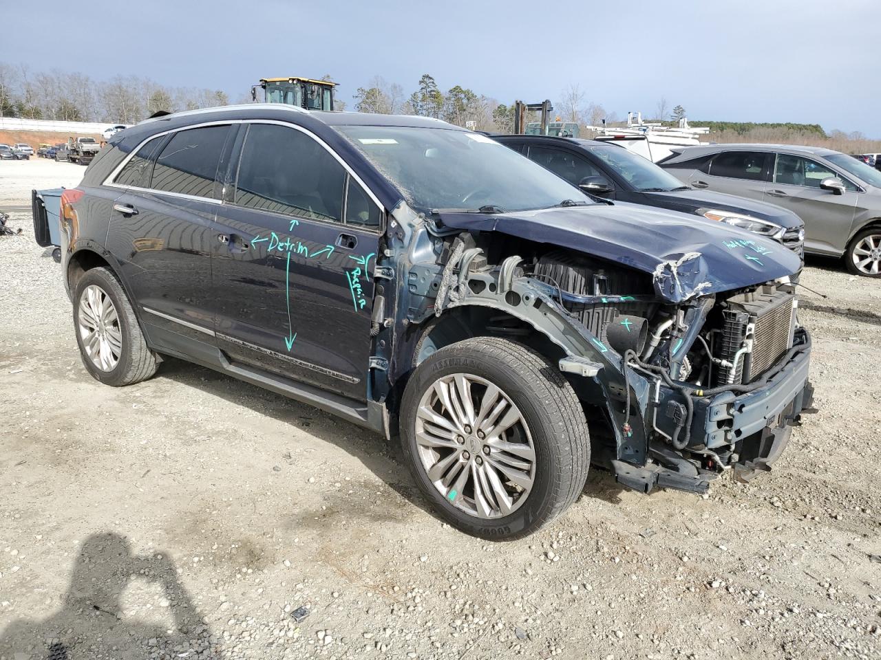 2017 Cadillac XT5 VIN 1GYKNCRS5HZ198298 Copart auction photo, front end damage thumbnail 4