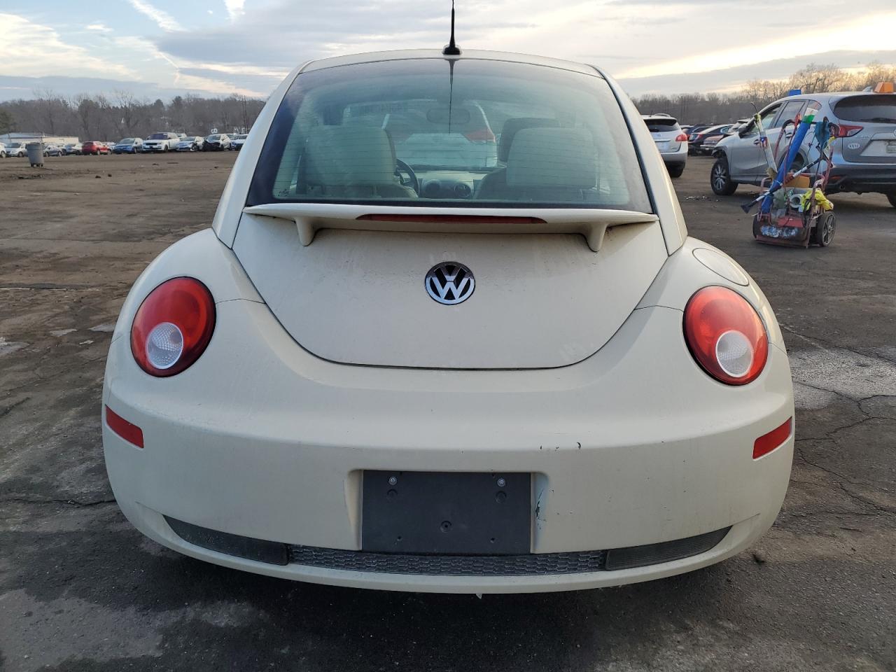 2010 Volkswagen Beetle VIN 3VWRG3AG5AM031773 Copart auction photo, front end / minor dent/scratches damage thumbnail 6