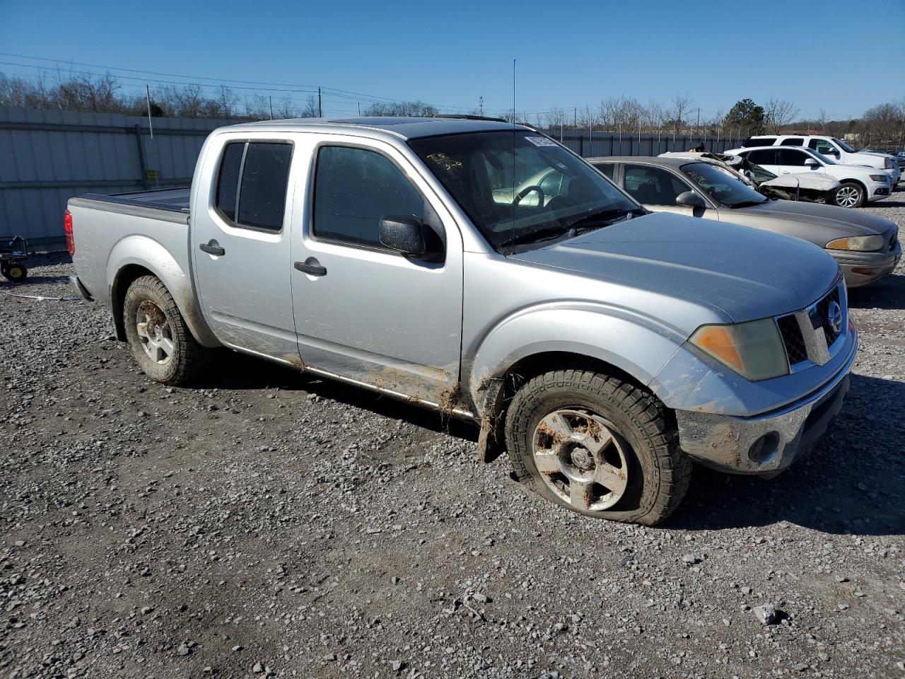2006 Nissan Navara (Frontier) VIN 1N6AD07U26C450142 Copart auction photo, front end damage thumbnail 4