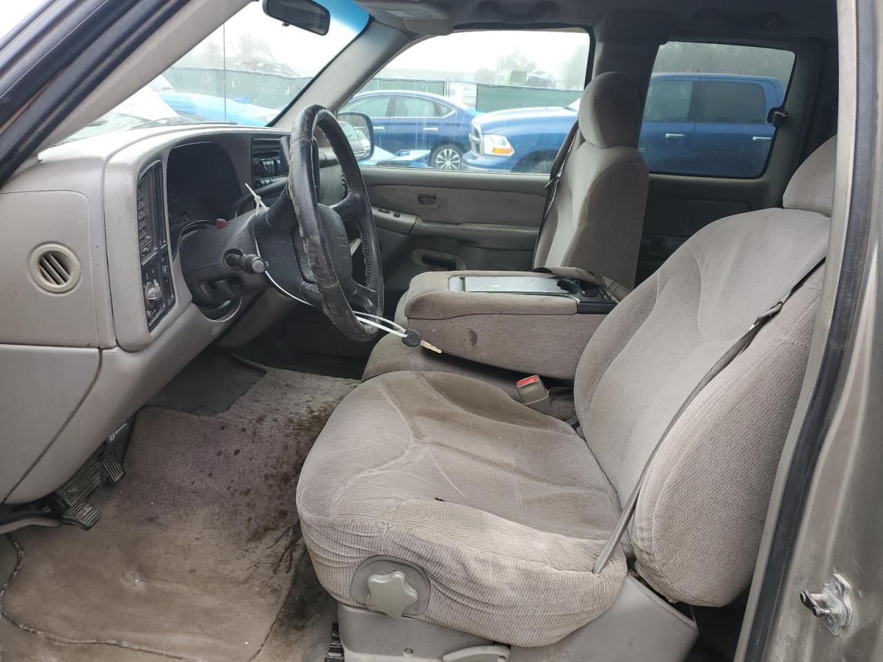 2000 GMC Sierra VIN 2GTEC19T9Y1126938 Copart auction photo, side / minor dent/scratches damage thumbnail 7