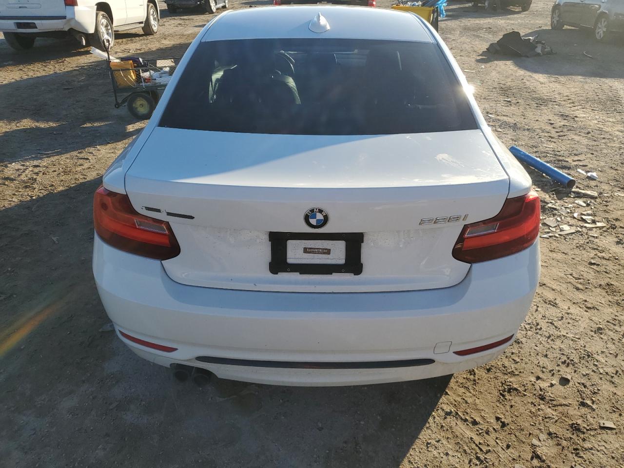 2016 BMW 2er VIN WBA1F9C55GV544759 Copart auction photo, front end damage thumbnail 6
