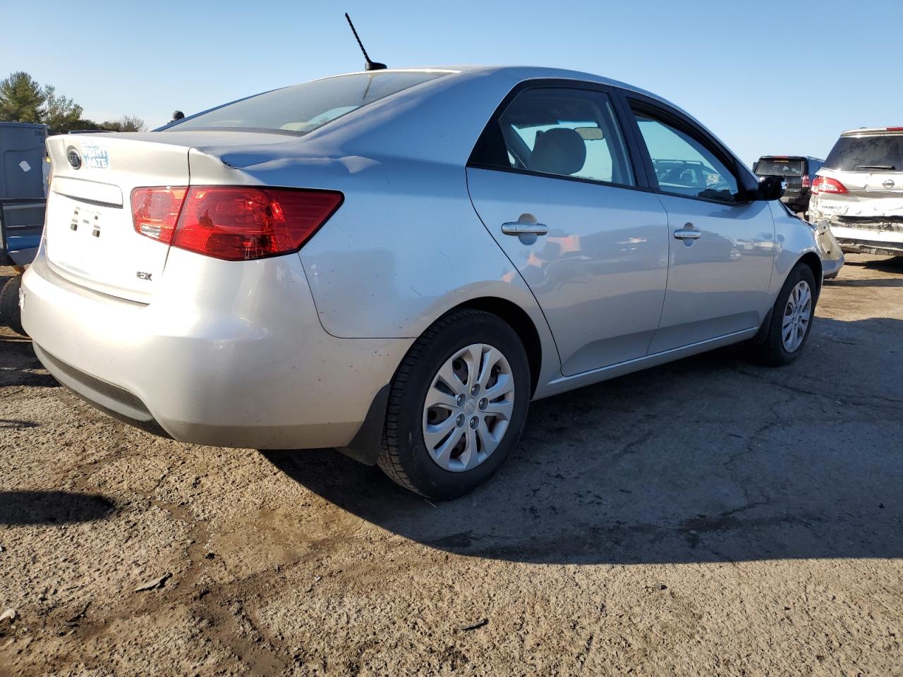 2010 KIA Forte VIN KNAFU4A28A5297896 Copart auction photo, front end / rear end damage thumbnail 3