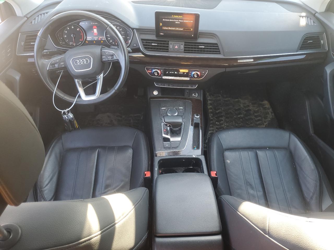 2020 Audi Q5 VIN WA1ANAFY8L2013056 Copart auction photo, rear end / minor dent/scratches damage thumbnail 8