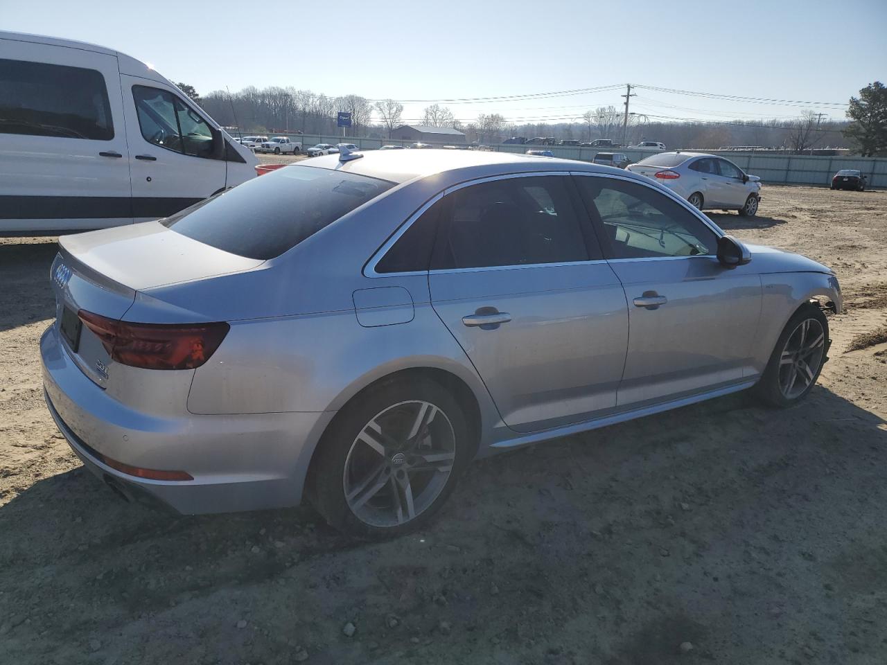 2018 Audi A4 VIN WAUENAF44JA078622 Copart auction photo, front end / minor dent/scratches damage thumbnail 3