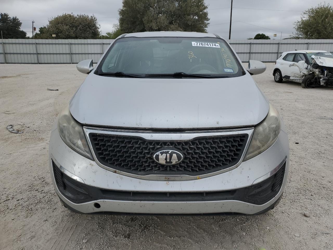 2014 KIA Sportage VIN KNDPB3AC2E7555856 Copart auction photo, rear end / minor dent/scratches damage thumbnail 5