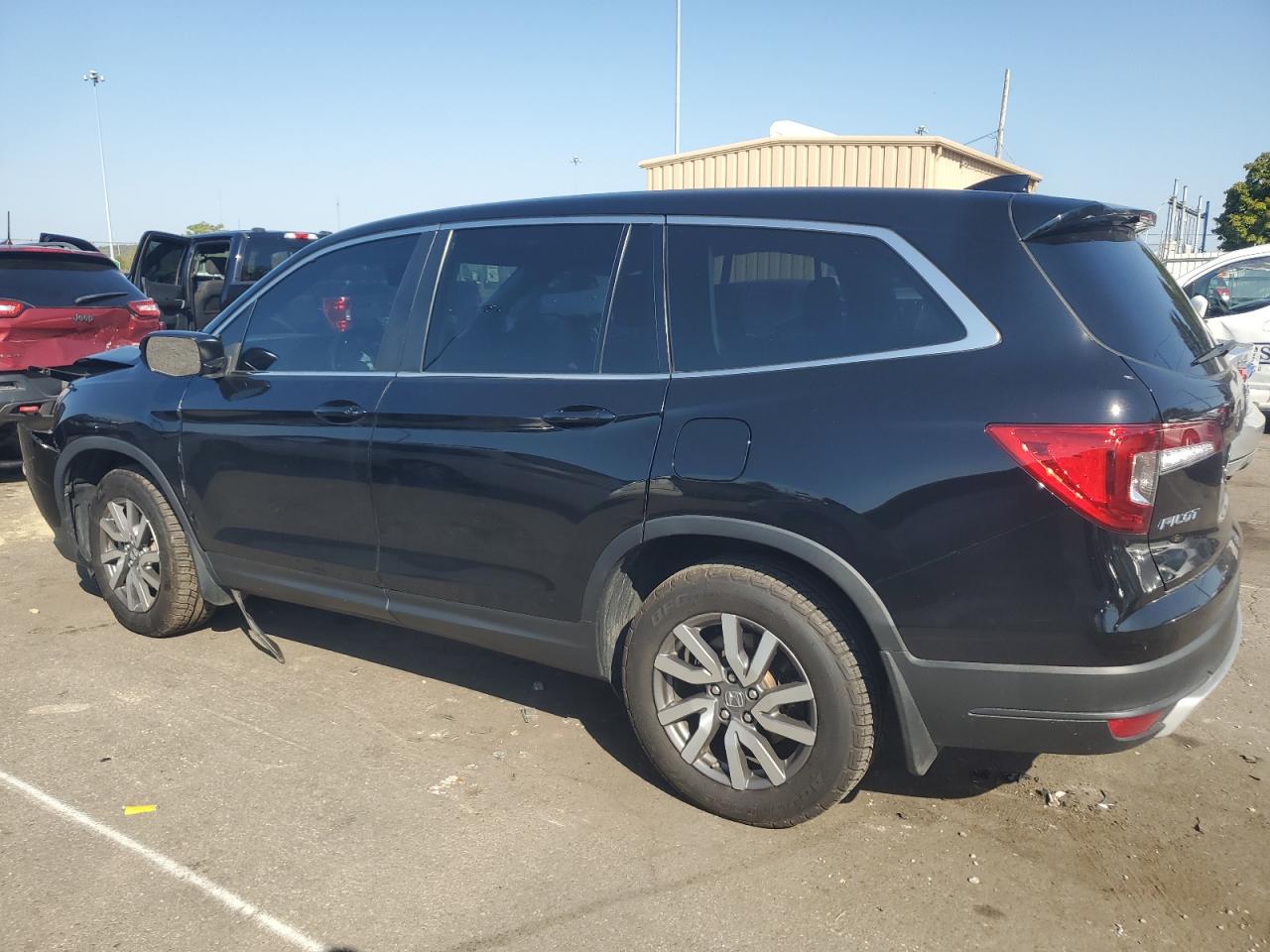 2022 Honda Pilot VIN 5FNYF6H59NB023399 Copart auction photo, front end / side damage thumbnail 2