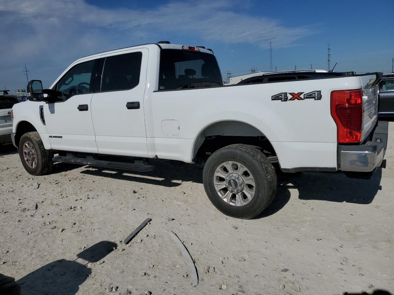 2022 Ford F250 VIN 1FT7W2BT5NEG35287 Copart auction photo, side damage thumbnail 2