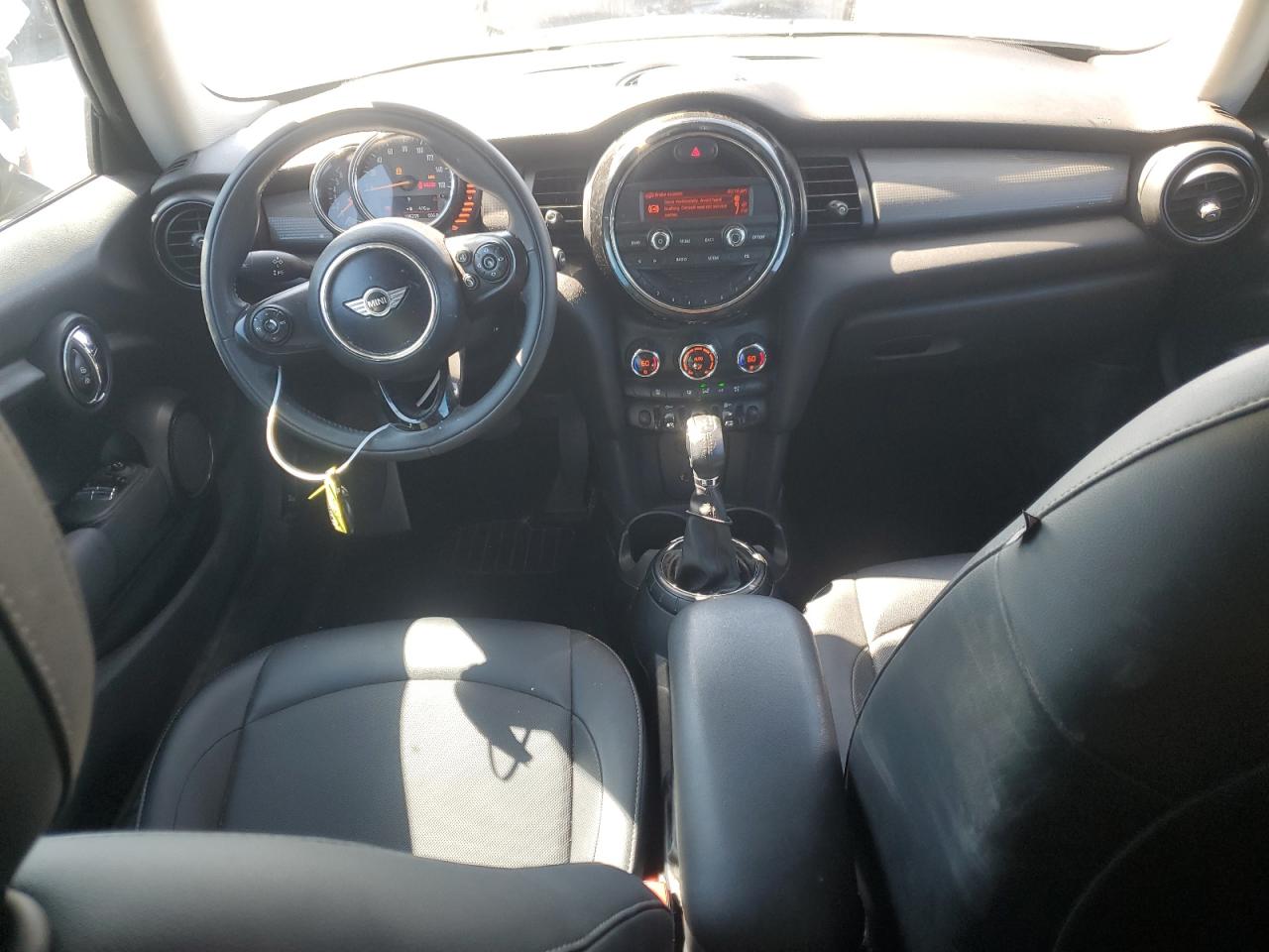 2015 MINI Cooper VIN WMWXM5C53FT937890 Copart auction photo, front end / minor dent/scratches damage thumbnail 8