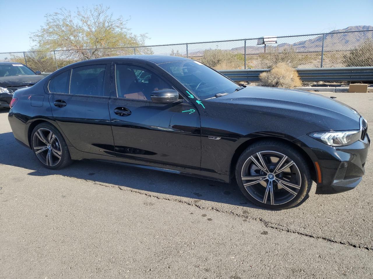 2023 BMW 3er VIN 3MW39FF03P8C90048 Copart auction photo, front end / side damage thumbnail 4