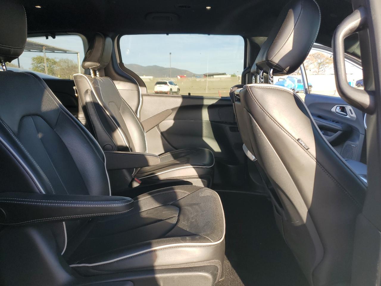2020 Chrysler Pacifica VIN 2C4RC1N77LR287583 Copart auction photo, front end damage thumbnail 11