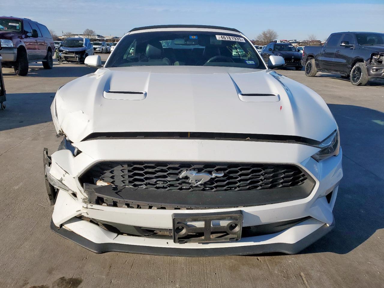 2019 Ford Mustang VIN 1FATP8UH0K5104233 Copart auction photo, front end damage thumbnail 5