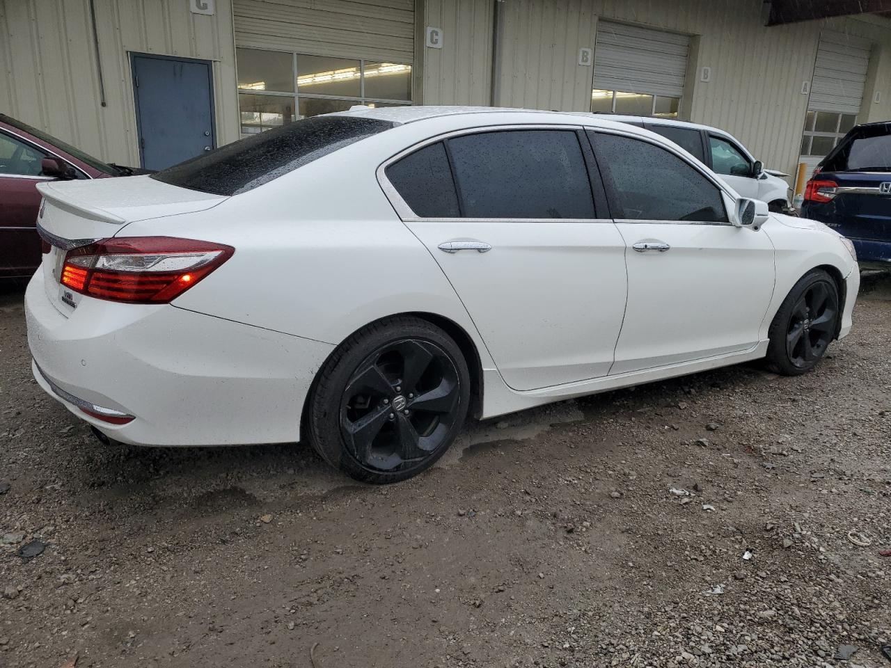 2016 Honda Accord VIN 1HGCR3F94GA012877 Copart auction photo, front end / side damage thumbnail 3