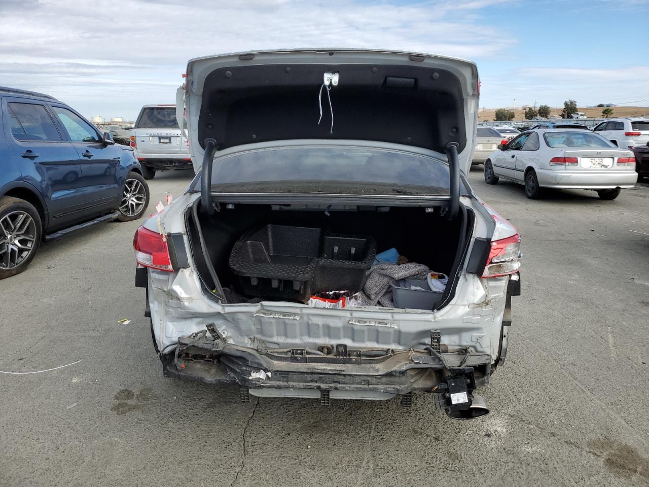 2019 KIA Optima VIN 5XXGT4L34KG347660 Copart auction photo, front end / rear end damage thumbnail 6