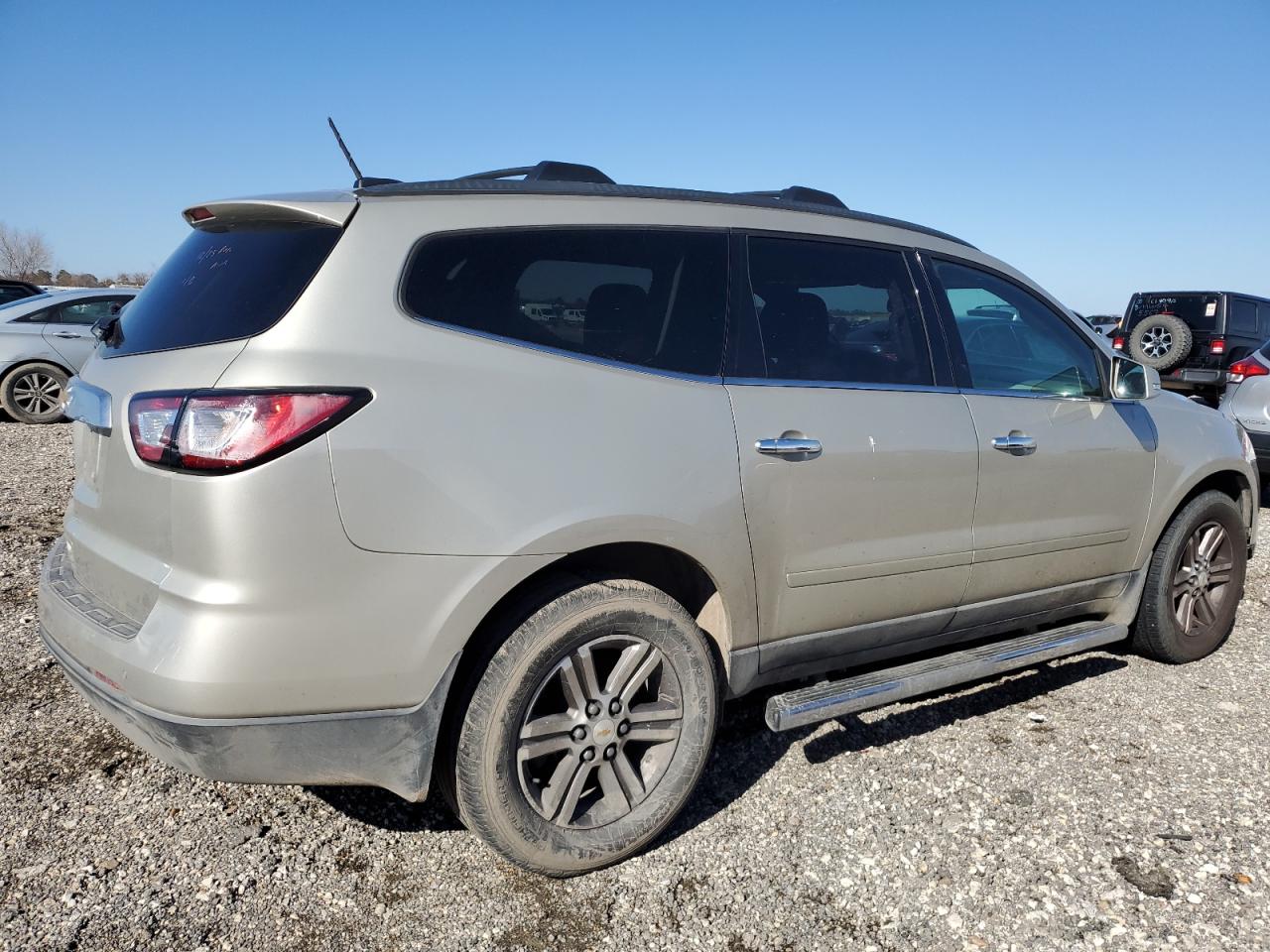 2016 Chevrolet Traverse VIN 1GNKRGKD3GJ270262 Copart auction photo, front end / side damage thumbnail 3
