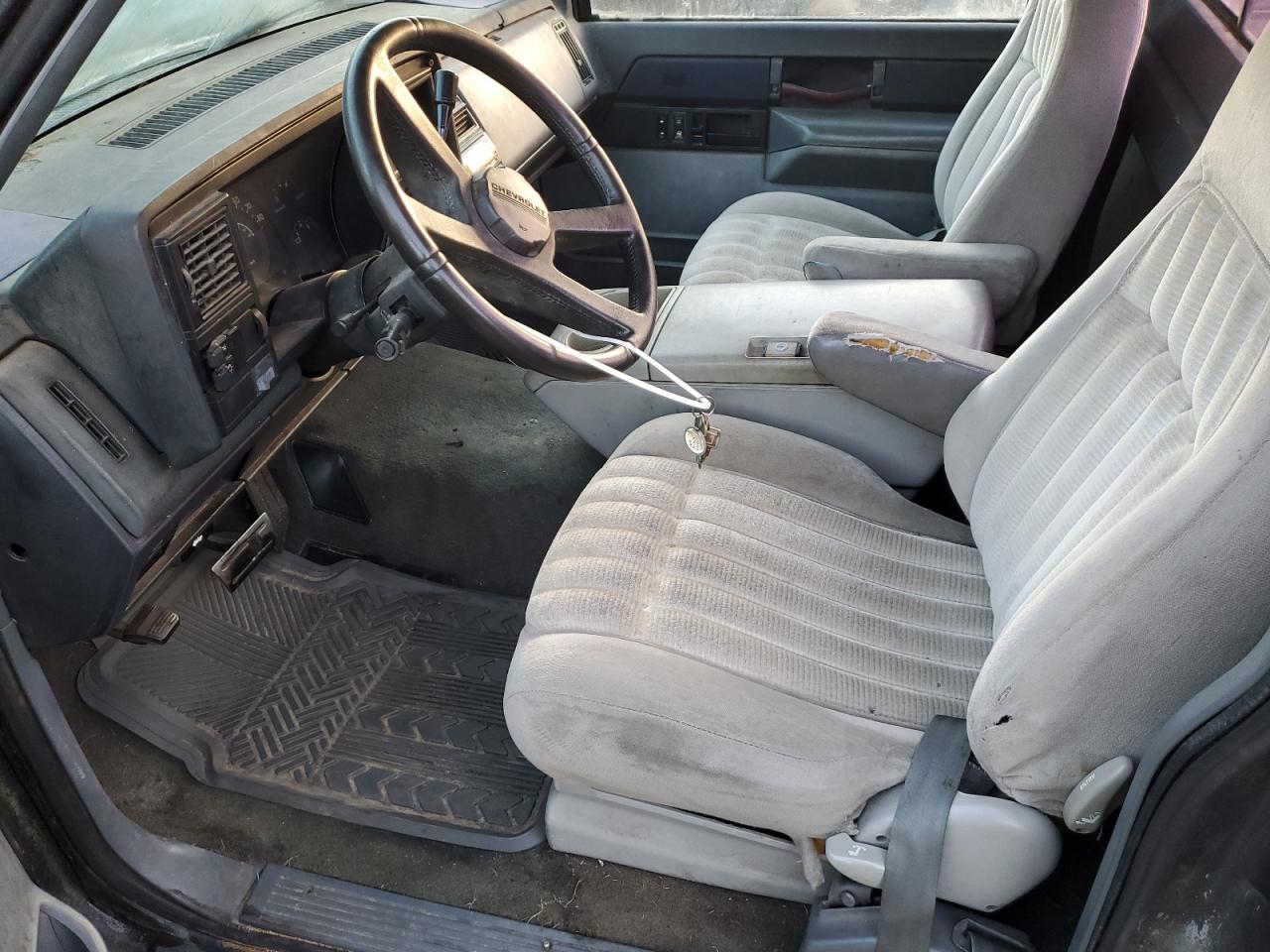 1988 Chevrolet GMT-400 VIN 1GCDC14K7JZ178866 Copart auction photo, rear end damage thumbnail 7
