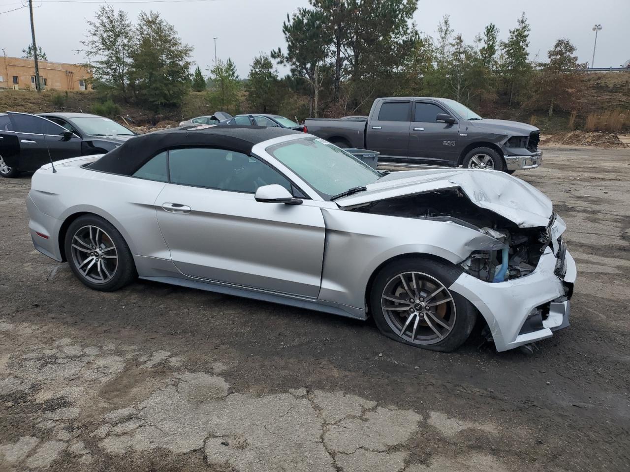 2017 Ford Mustang VIN 1FATP8UH8H5254468 Copart auction photo, front end damage thumbnail 4
