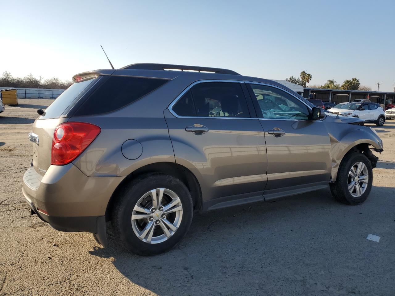 2011 Chevrolet Equinox VIN 2CNFLEEC2B6268670 Copart auction photo, front end / side damage thumbnail 3