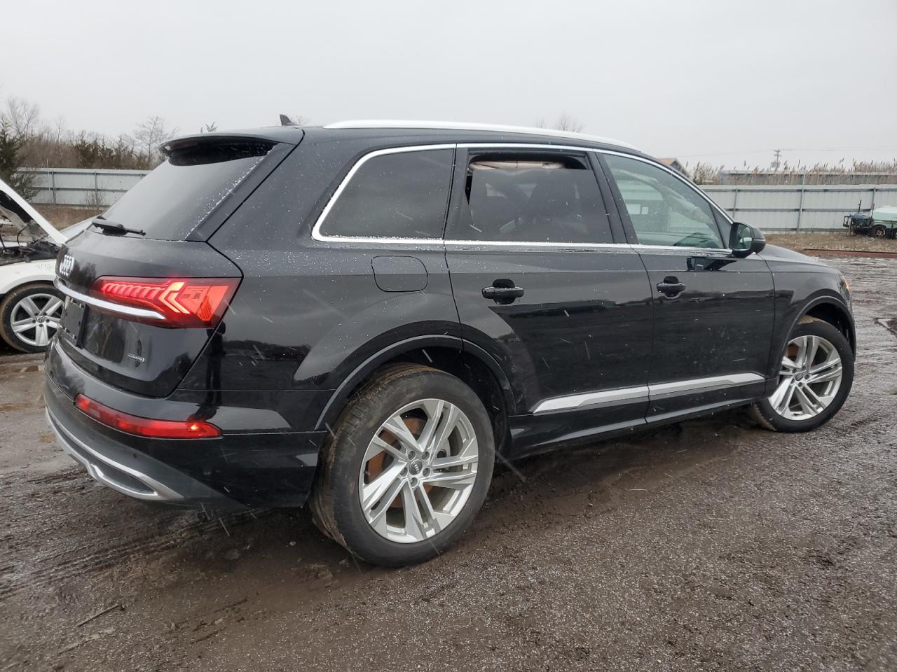 2020 Audi Q7 VIN WA1LXAF77LD003374 Copart auction photo, side / front end damage thumbnail 3