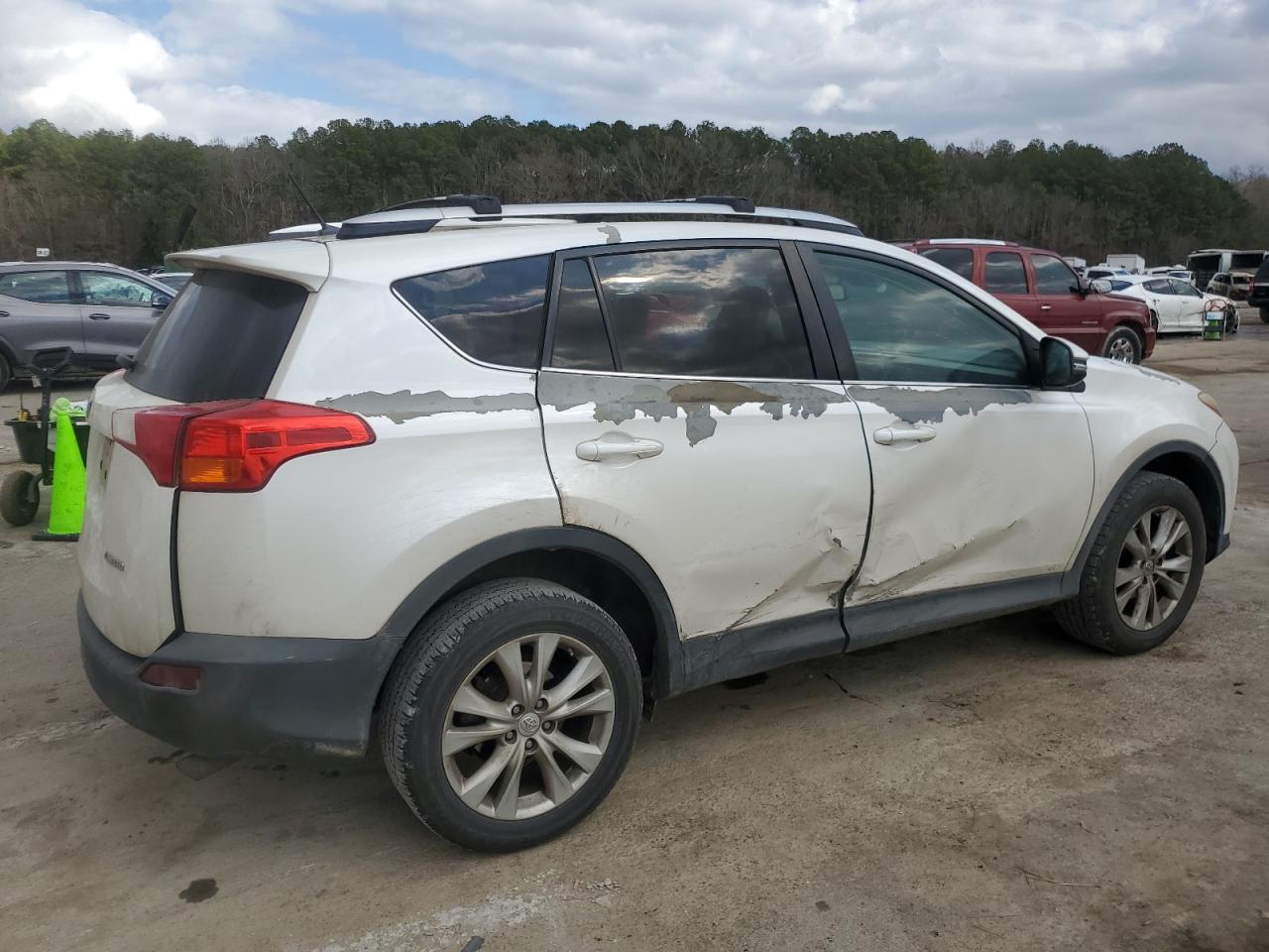 2014 Toyota RAV 4 VIN 2T3YFREV4EW105086 Copart auction photo, side / rear end damage thumbnail 3
