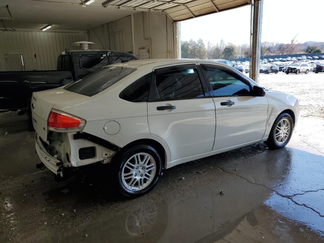 2010 Ford Focus VIN 1FAHP3FN1AW260771 Copart auction photo, rear end / minor dent/scratches damage thumbnail 3