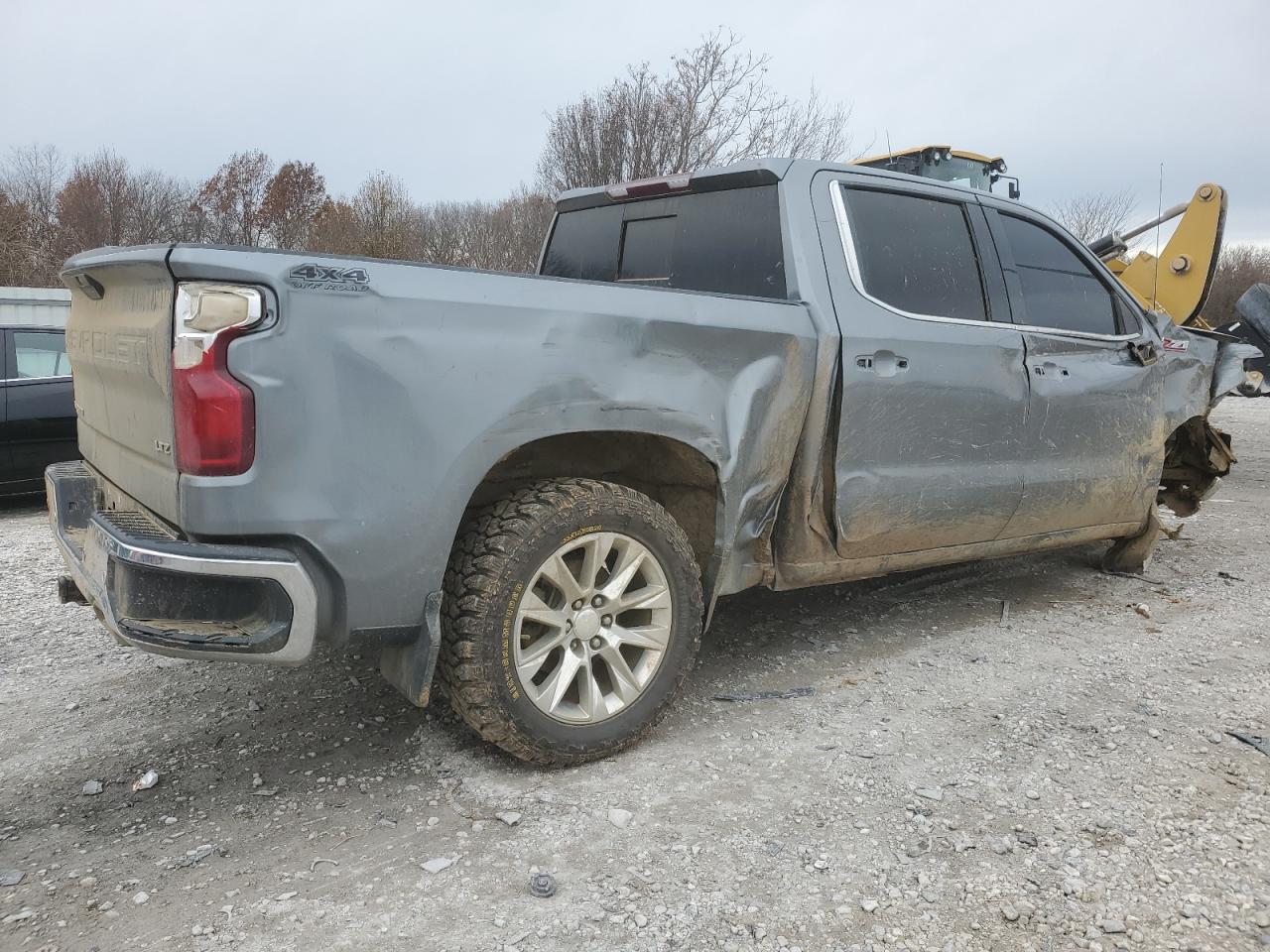 2020 Chevrolet Silverado VIN 1GCUYGED7LZ143512 Copart auction photo, all over damage thumbnail 3