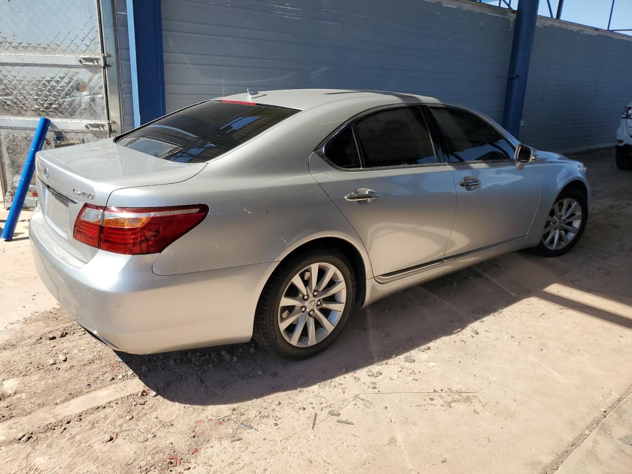 2012 Lexus LS VIN JTHBL5EF2C5111455 Copart auction photo, front end damage thumbnail 3