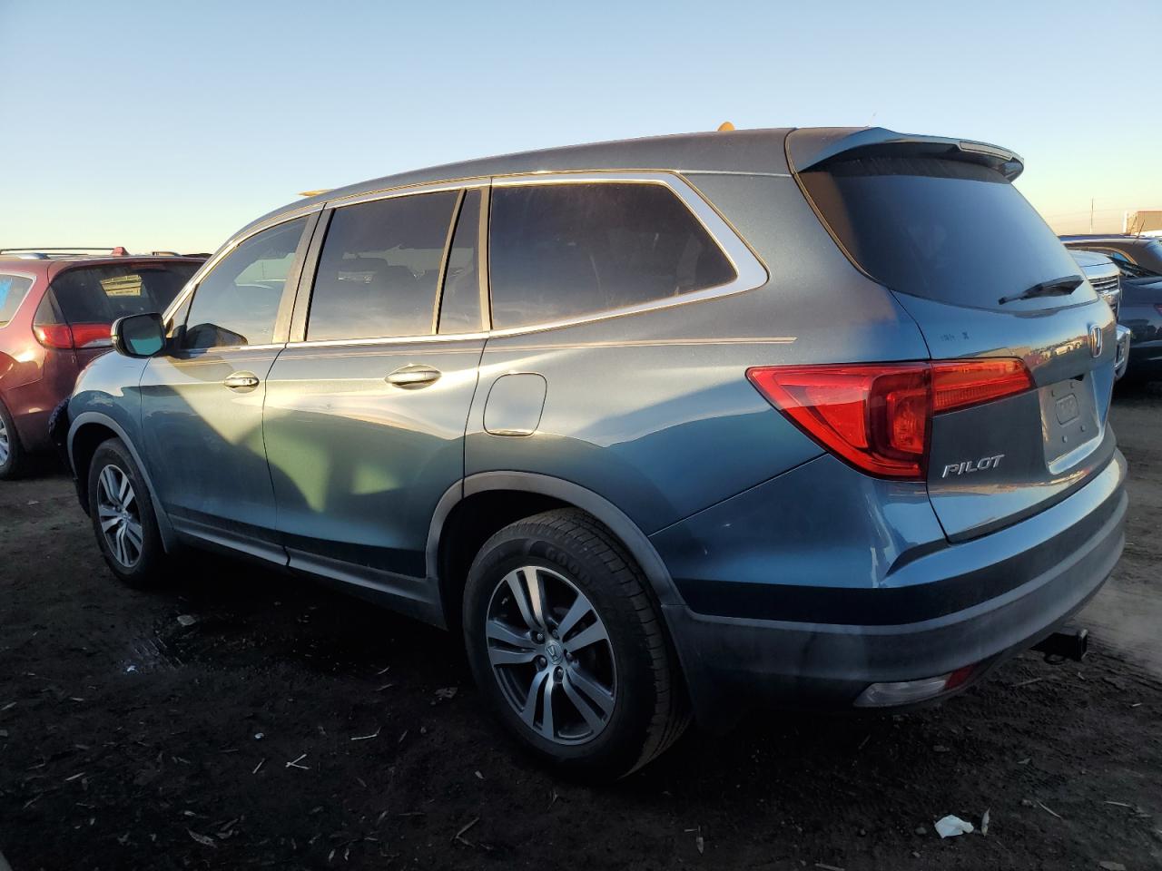 2016 Honda Pilot VIN 5FNYF5H30GB004364 Copart auction photo, front end damage thumbnail 2