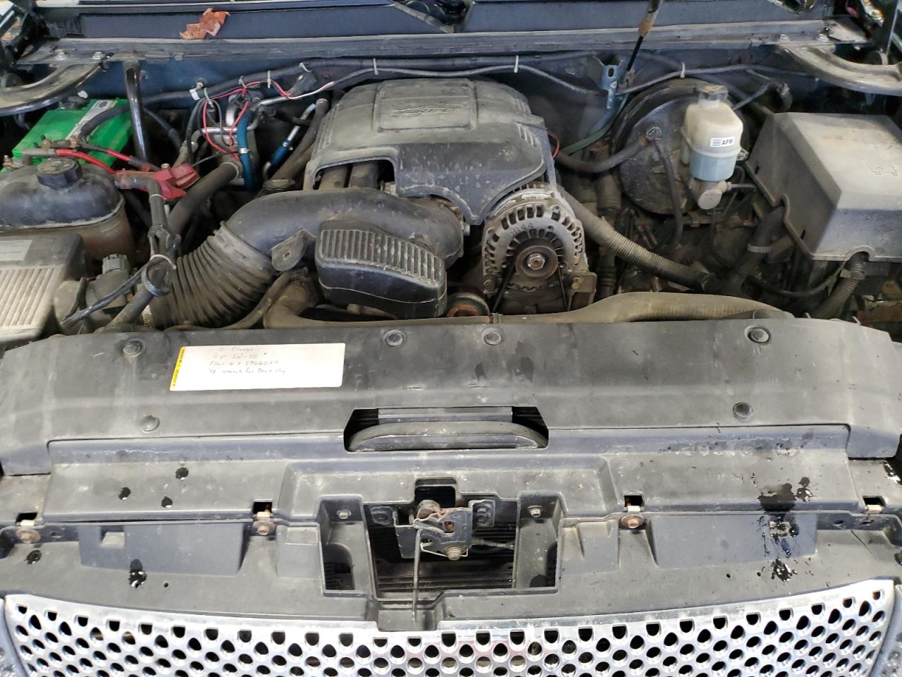 2010 GMC Yukon VIN 1GKUKAE04AR117639 Copart auction photo, side damage thumbnail 12