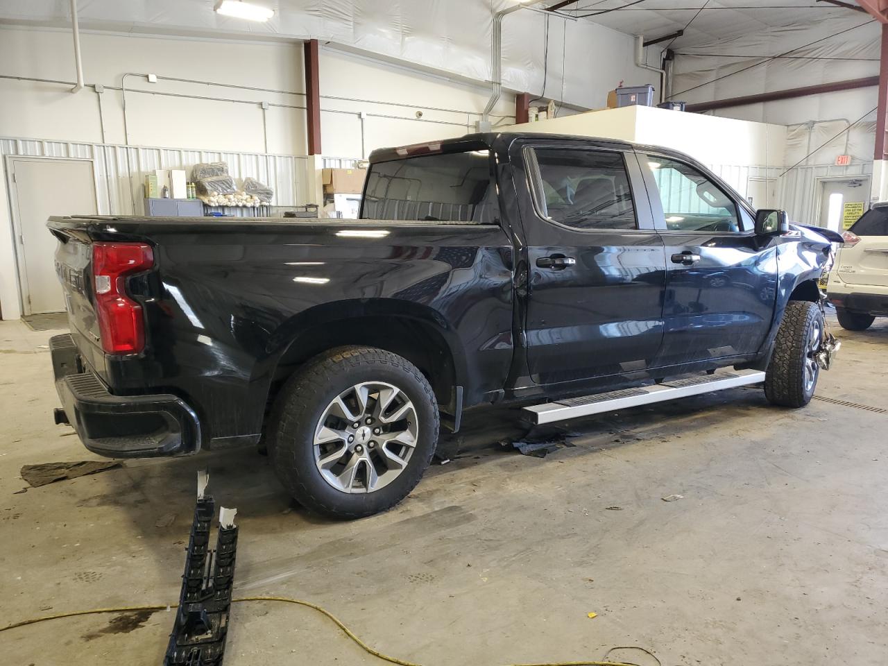 2022 Chevrolet Silverado VIN 1GCUYEED9NZ149528 Copart auction photo, front end damage thumbnail 3