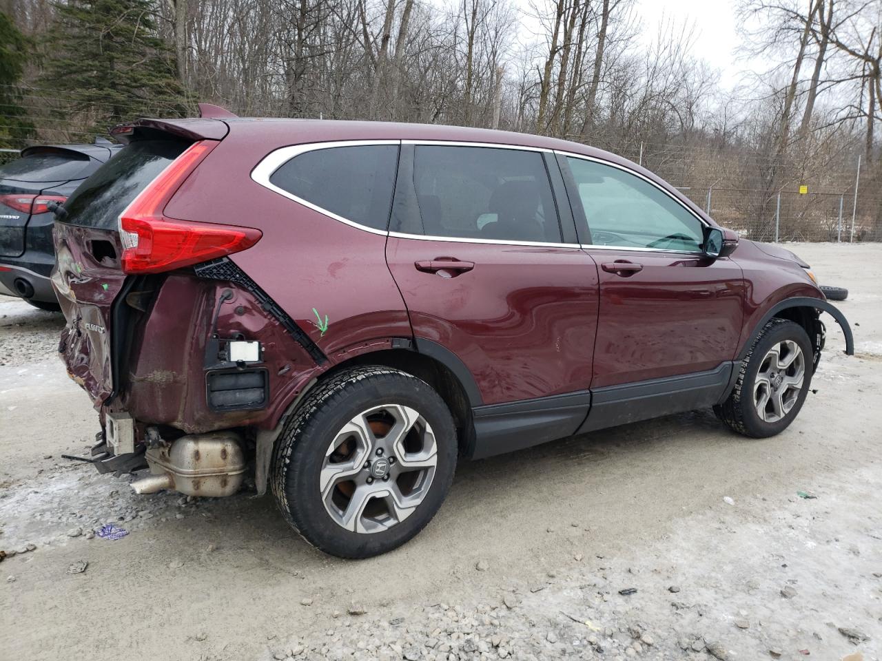 2017 Honda CR-V VIN 2HKRW2H89HH619500 Copart auction photo, front end / rear end damage thumbnail 3