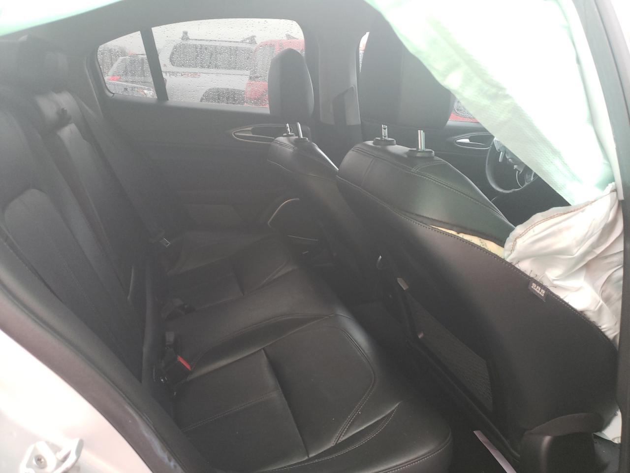 2017 Alfa Romeo Giulia VIN ZARFAEDN9H7540174 Copart auction photo, front end / minor dent/scratches damage thumbnail 10