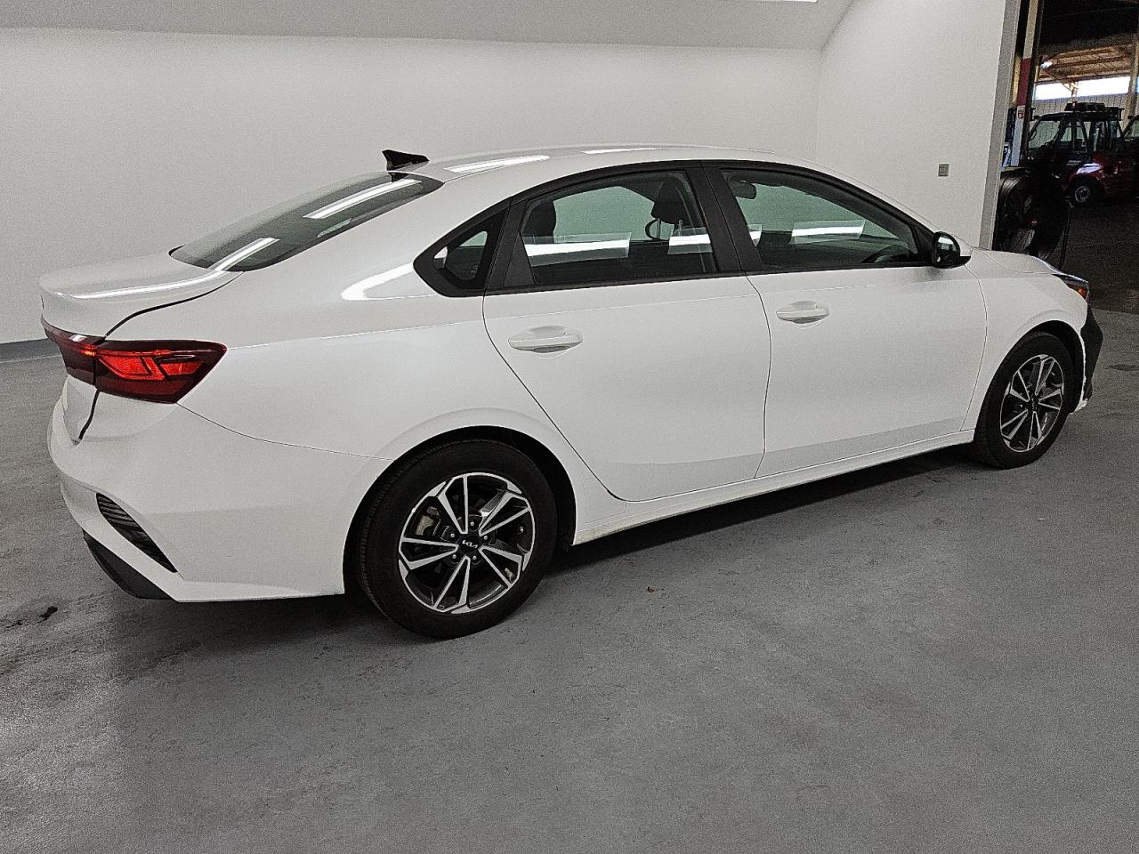 2023 KIA Forte VIN 3KPF24AD0PE567341 Copart auction photo, rear end damage thumbnail 3