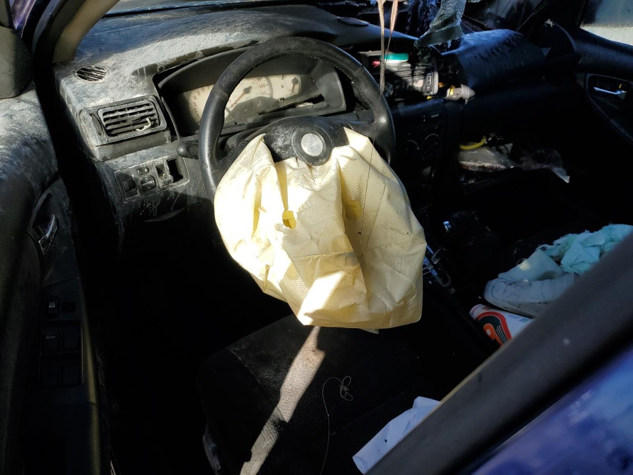 2004 Toyota Corolla VIN 1NXBR32E14Z240631 Copart auction photo, biohazard/chemical / burn - engine damage thumbnail 8