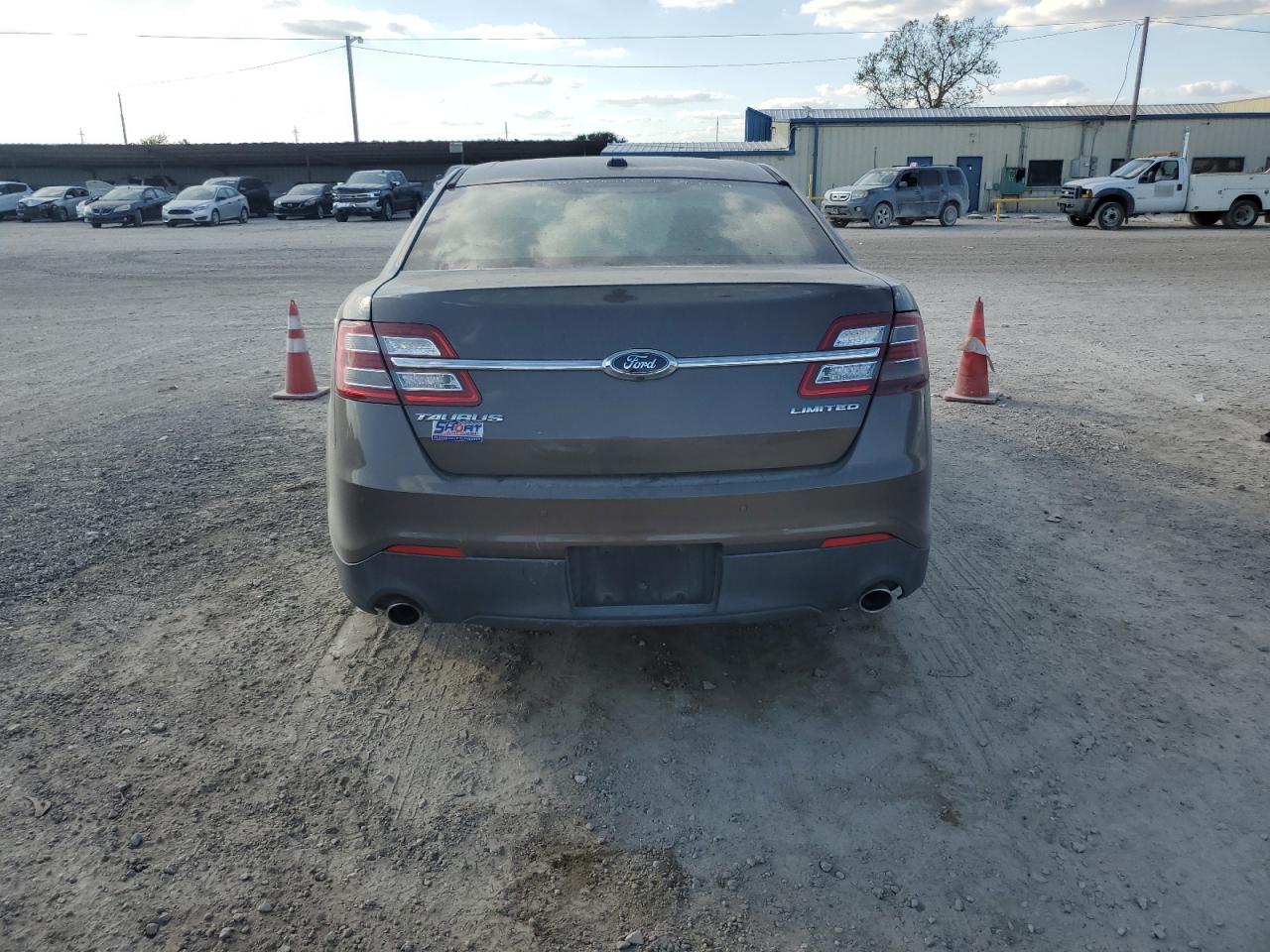 2016 Ford Taurus VIN 1FAHP2F82GG105010 Copart auction photo, front end damage thumbnail 6