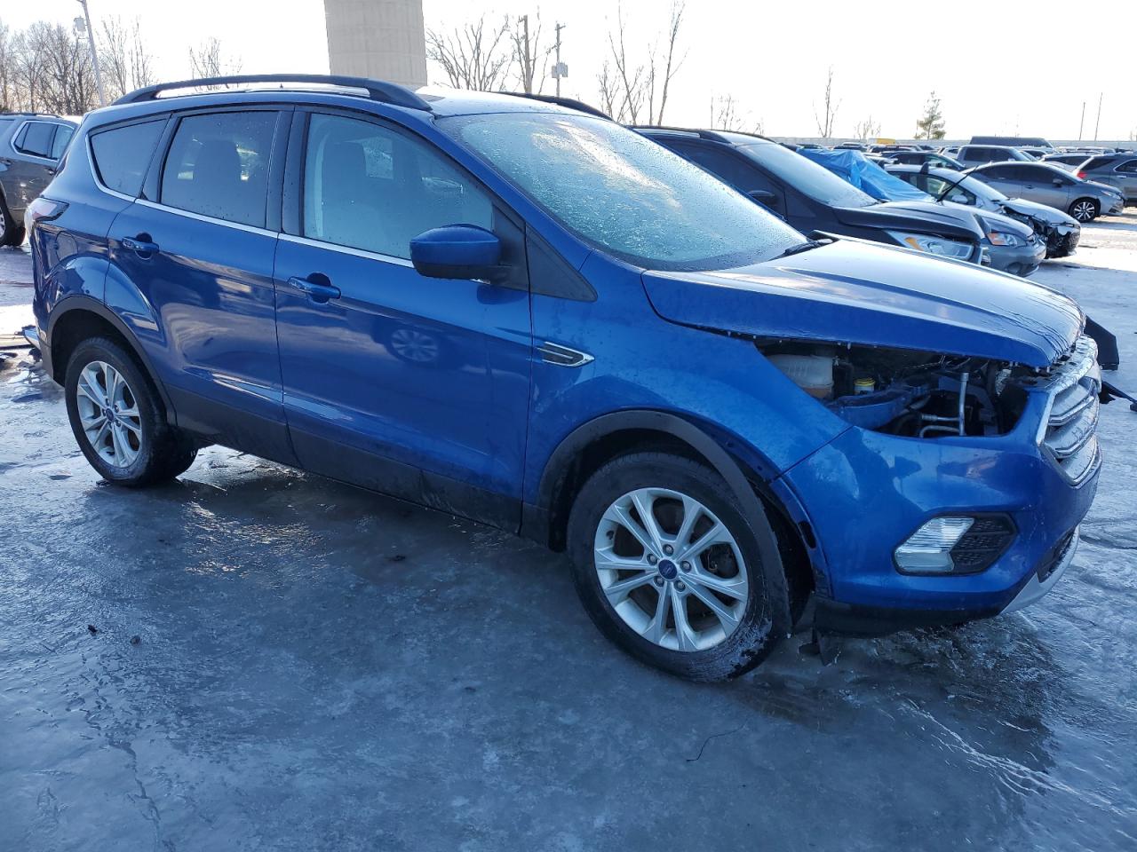 2017 Ford Escape VIN 1FMCU9G93HUB88460 Copart auction photo, front end / side damage thumbnail 4