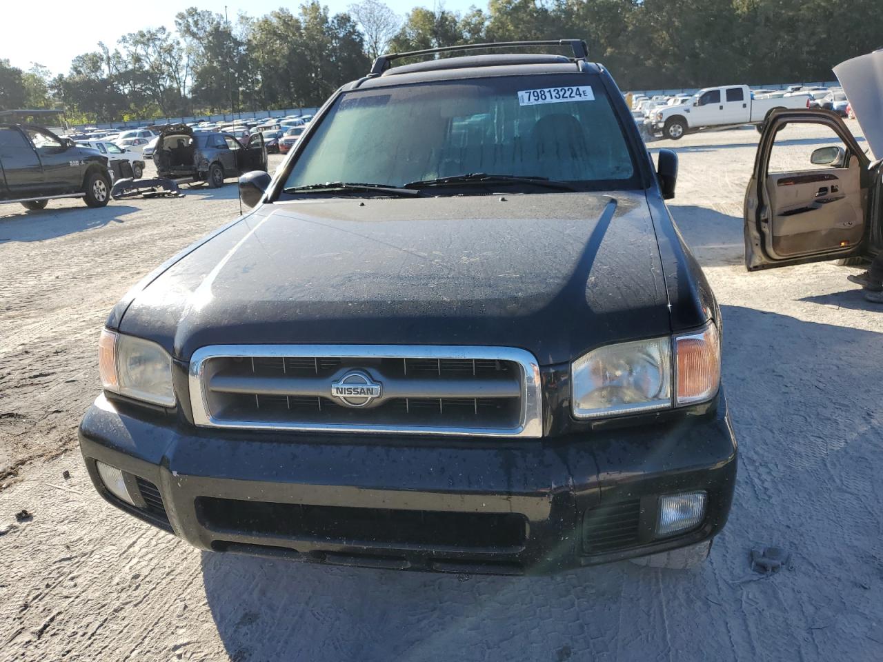 2001 Nissan Pathfinder VIN JN8DR09X61W565217 Copart auction photo, water/flood / front end damage thumbnail 5