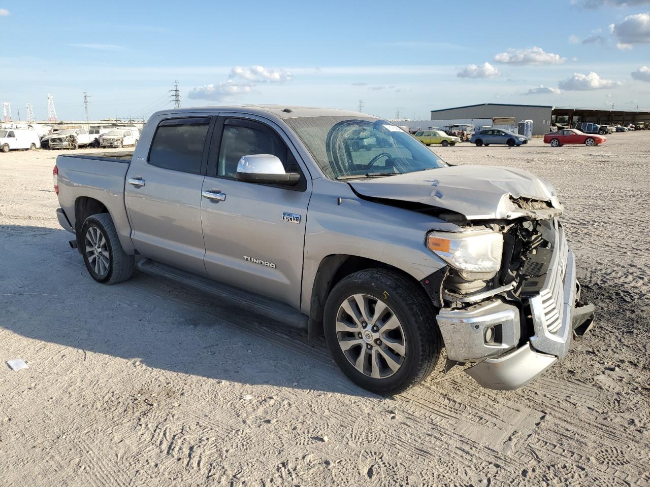 2016 Toyota Tundra VIN 5TFHW5F15GX509548 Copart auction photo, front end / minor dent/scratches damage thumbnail 4