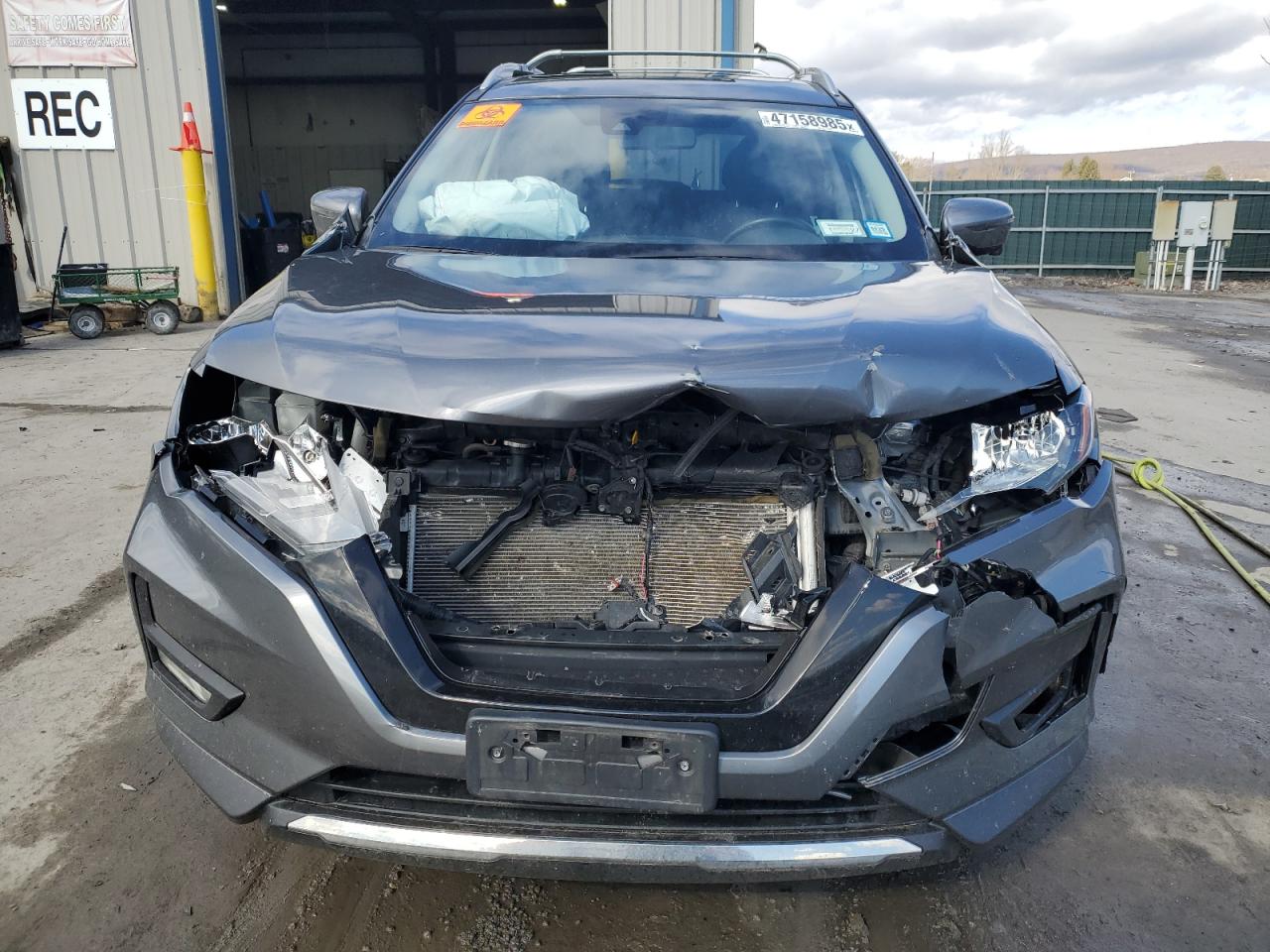 2020 Nissan Rogue VIN JN8AT2MV3LW130826 Copart auction photo, front end / side damage thumbnail 5