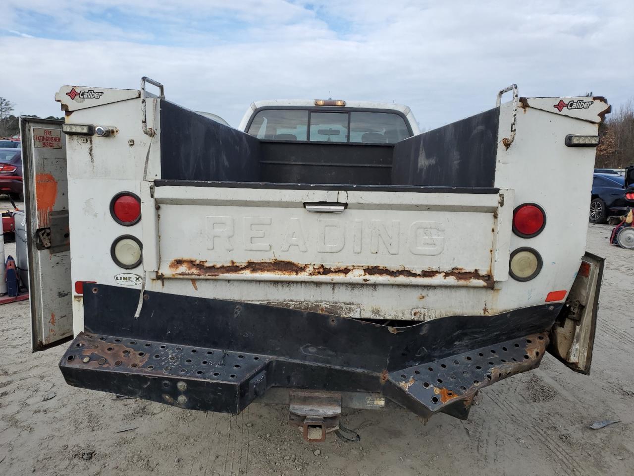 2006 Ford F350 VIN 1FDWX35P86EC74454 Copart auction photo, rear end / minor dent/scratches damage thumbnail 6