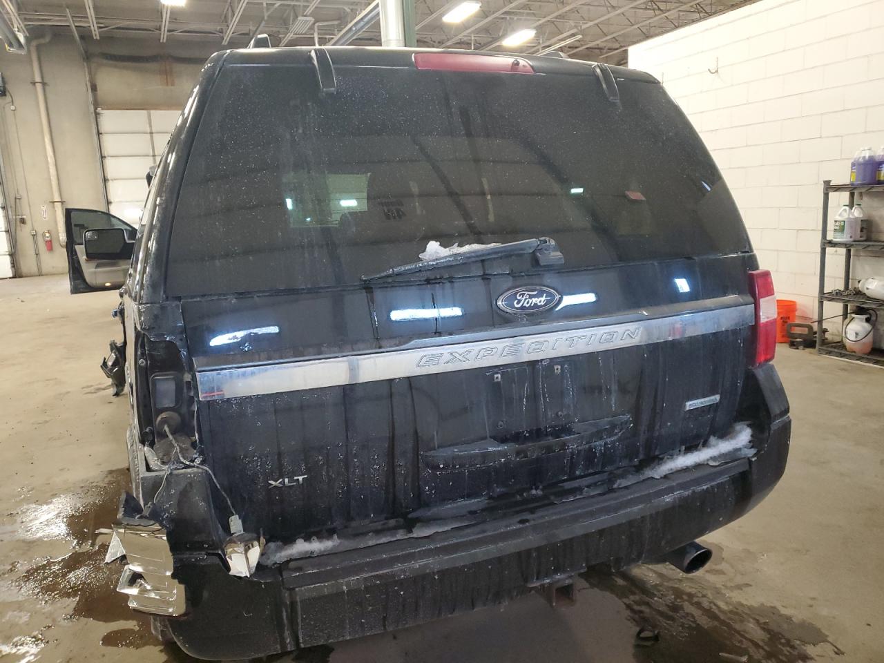 2016 Ford Expedition VIN 1FMJU1JT0GEF06153 Copart auction photo, front end / side damage thumbnail 6
